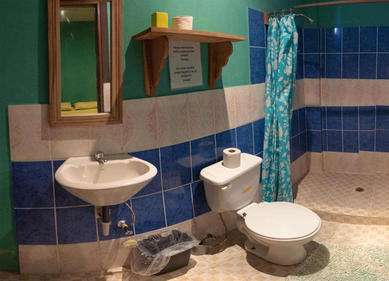 Valerie Emanuel Apartments ボカス・タウン エクステリア 写真