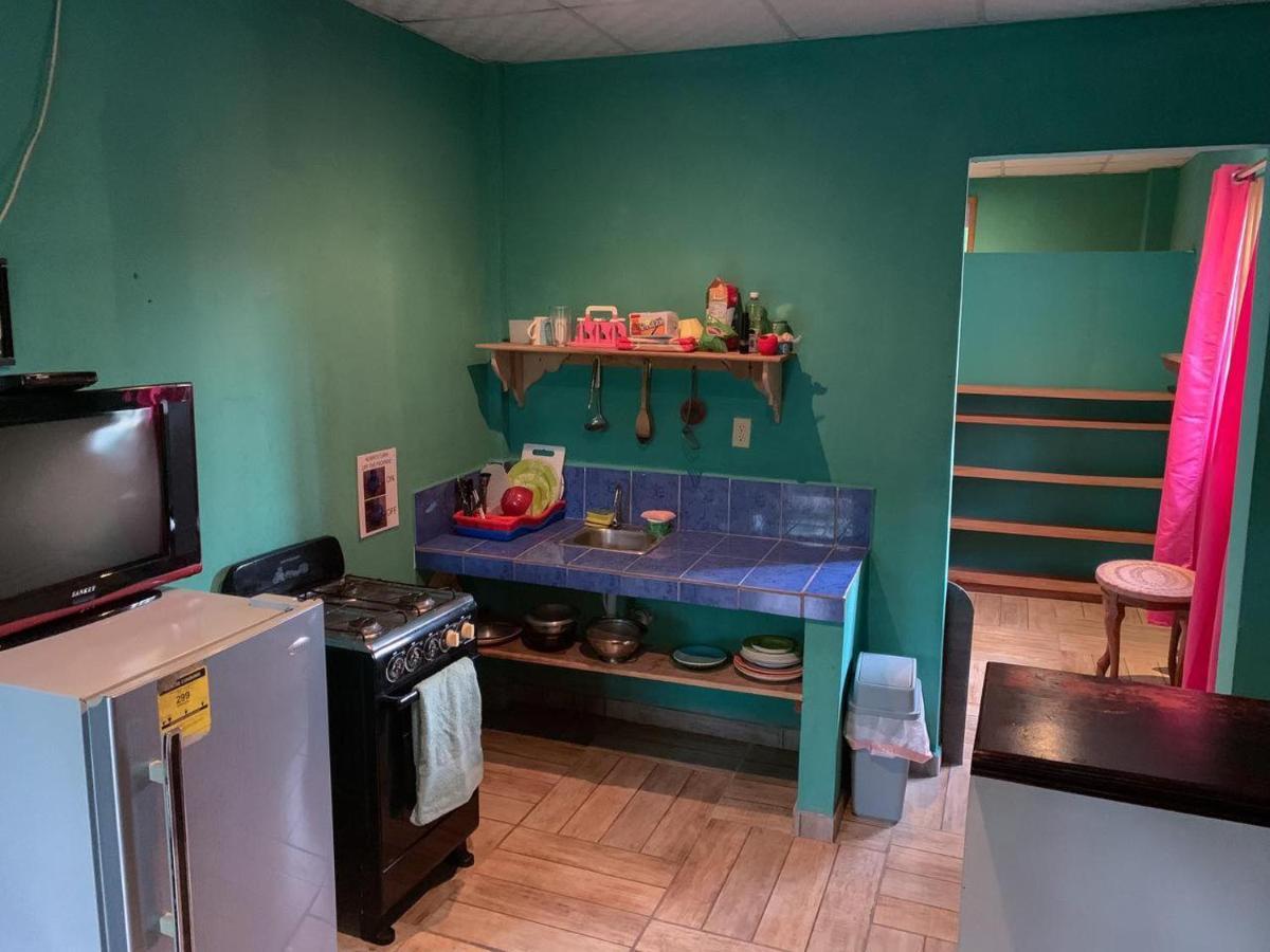 Valerie Emanuel Apartments ボカス・タウン エクステリア 写真