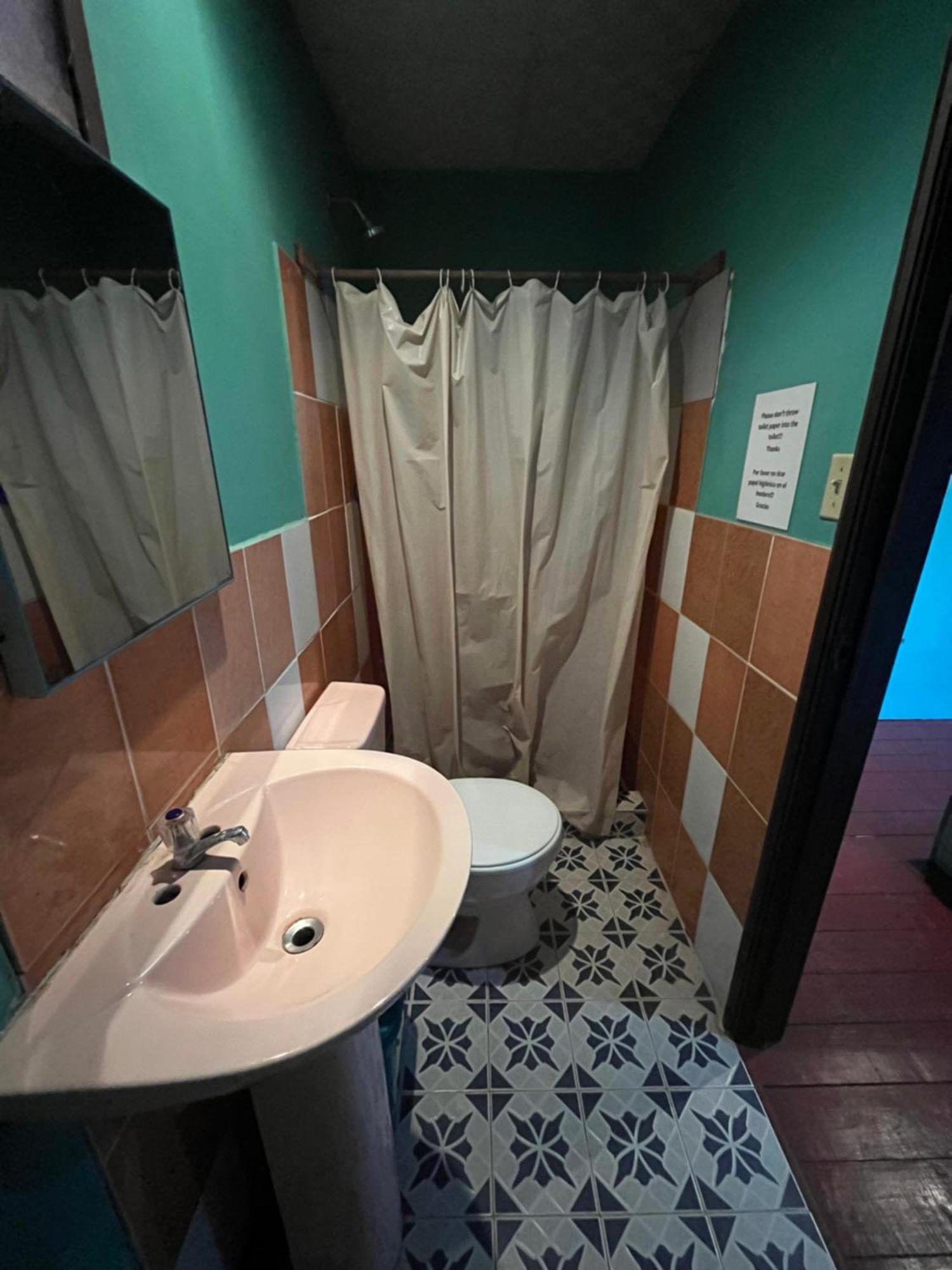 Valerie Emanuel Apartments ボカス・タウン エクステリア 写真