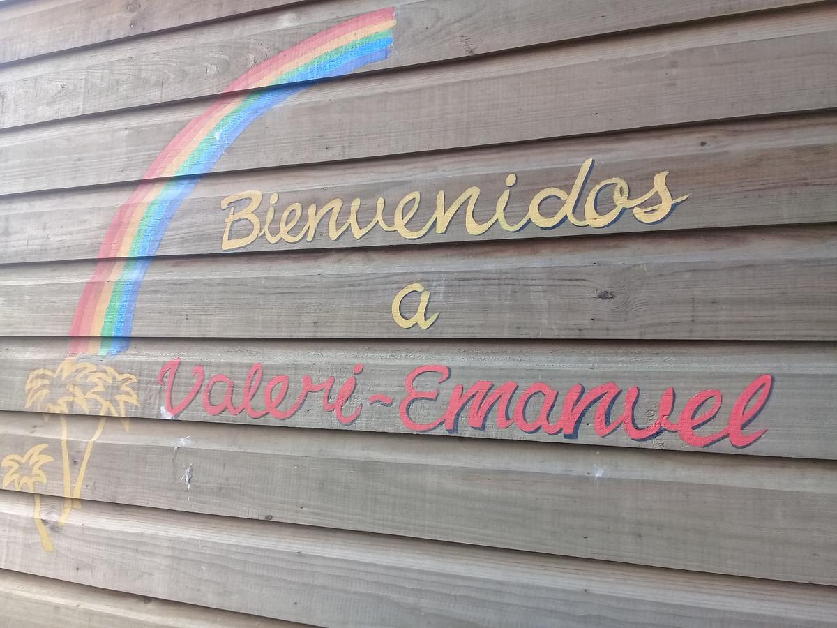 Valerie Emanuel Apartments ボカス・タウン エクステリア 写真